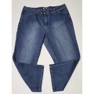 St. John’s Bay Women’s Blue Jean Denim Capri size 14 Stretch Light Wash
